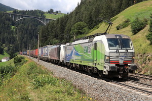 Siemens Vectron Ms Operated By Lokomotion Gesellschaft F R