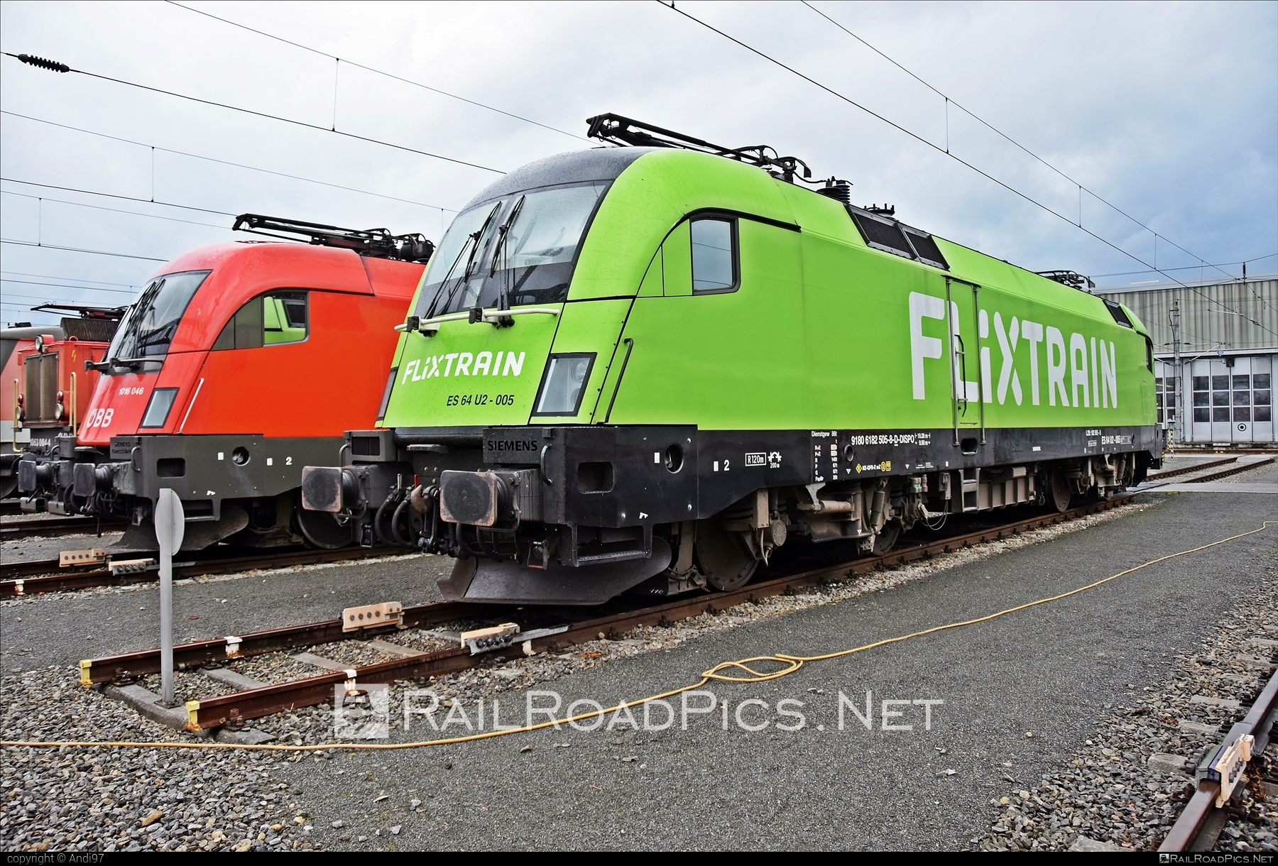 182 505 - Siemens ES 64 U2 operated by Flix Train GmbH - #dispolok, # ...