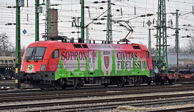 470 505 - Siemens ES 64 U2 operated by GYSEV Cargo Zrt